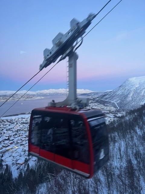 Mountainside Lodge - Breivikeidet Tromsø Eksteriør bilde